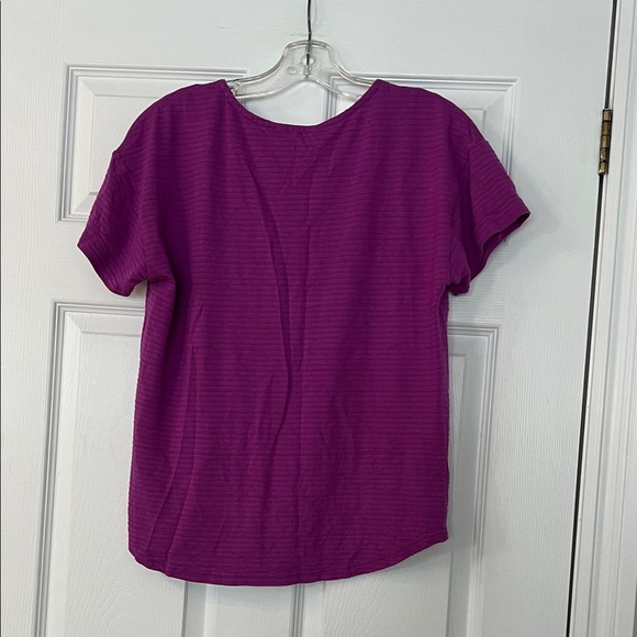 Talbots Magenta Short Sleeve Top - Picture 4 of 4
